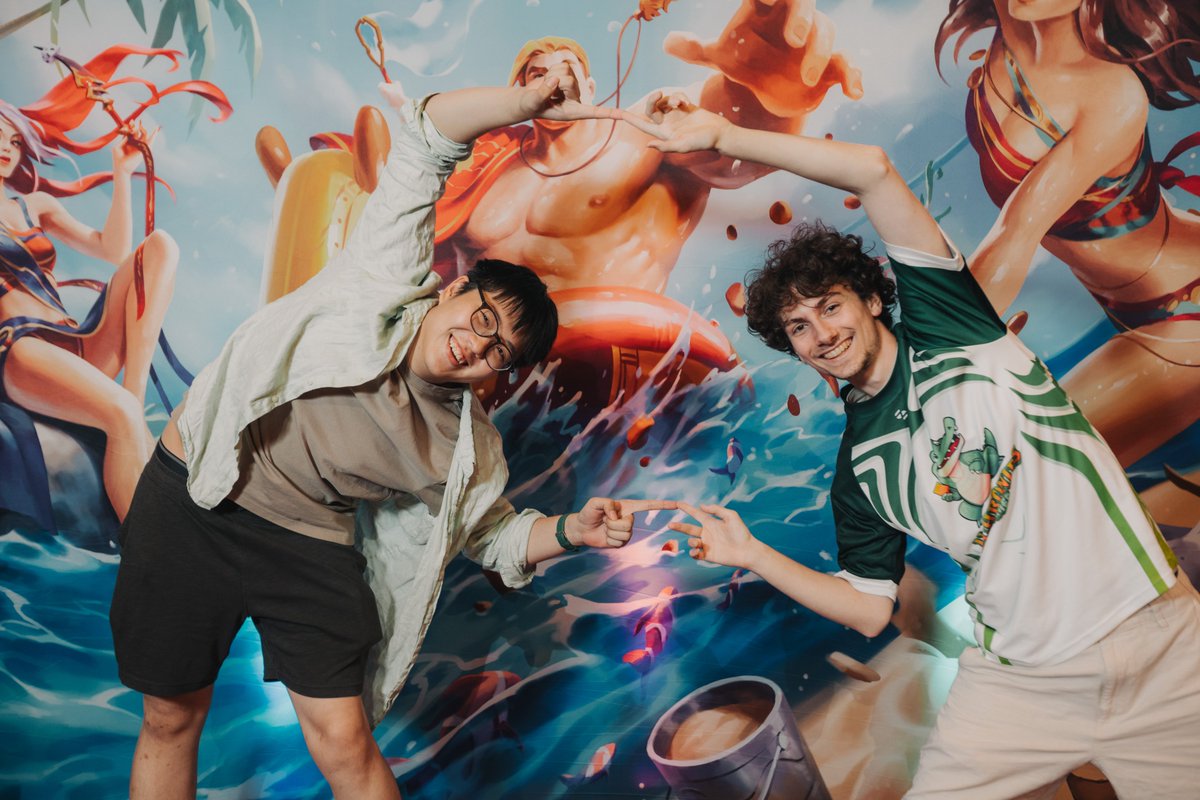 Flesh and Blood tweet media