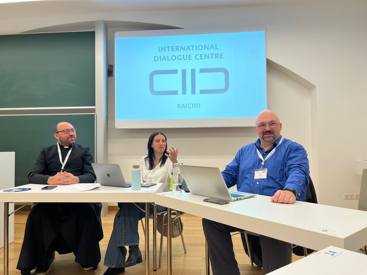 KAICIID's tweet image. 📍 #Vienna | 11 July 2025 | #EuARe2025
In a time of rising polarization across #Europe, #KAICIID brought together voices from #Albania, #Serbia, #Kosovo, #Croatia & #Austria to explore how #interreligious #dialogue can advance diplomacy & reconciliation in the #Balkans.…