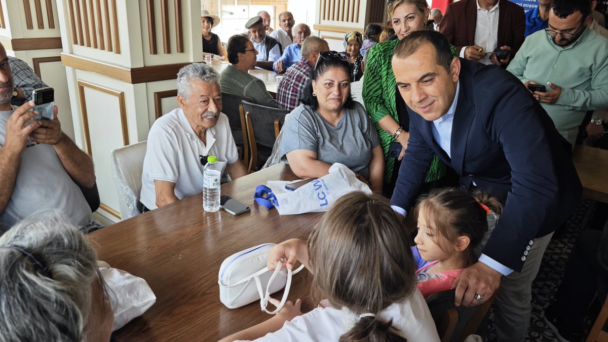 Çankırı Valiliği (@cankirivaliligi) on Twitter photo Valimiz Sn. <a href="/firattasolar/">M. Fırat Taşolar</a>, Avrupa Alevi Düşünce Kültür ve Cemevi Çankırı Şubesinin Aşure Günü etkinliğine katıldı. Valimiz Sn. <a href="/firattasolar/">M. Fırat Taşolar</a>, Avrupa Alevi Düşünce Kültür ve Cemevi Çankırı Şubesinin Aşure Günü etkinliğine katıldı.