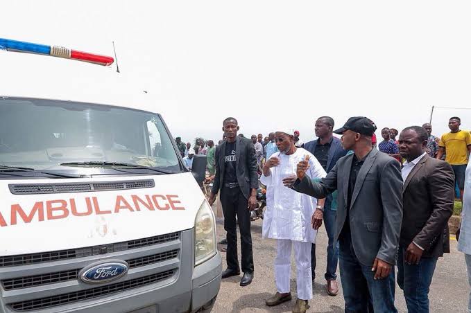 SymbolsQuotes's tweet photo. A B D U L R A U F

Another legacy of Ogbeni Rauf Aregbesola is the popular O’Ambulance scheme that reflects his commitment to innovative governance, which earned him more accolades for prioritizing lives and setting a benchmark for emergency services in Nigeria. https://t.co/cQ8i3umXCp
