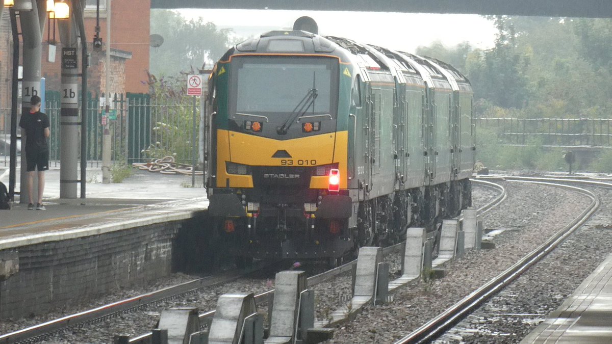 JRailVolunteer's tweet image. Not one, not two, not three but four class 93s. 93001, 93003, 93006 & 93010.