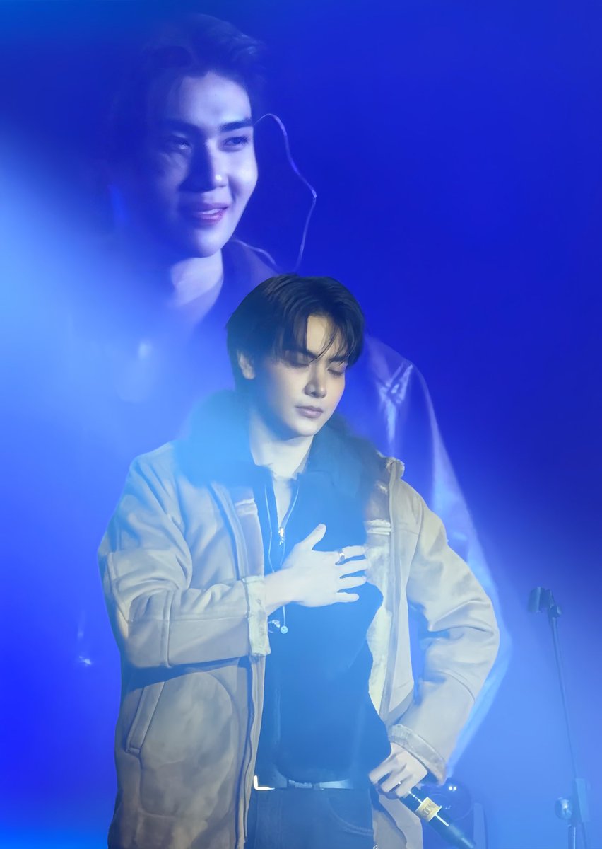 callapeacheyes's tweet image. FKJD FM IN MANILA
#TheHeartKillersFMinManila
These two photos are so beautiful and full of meaning. This is what it looks like when two people are simply meant to always be there for one another🤍