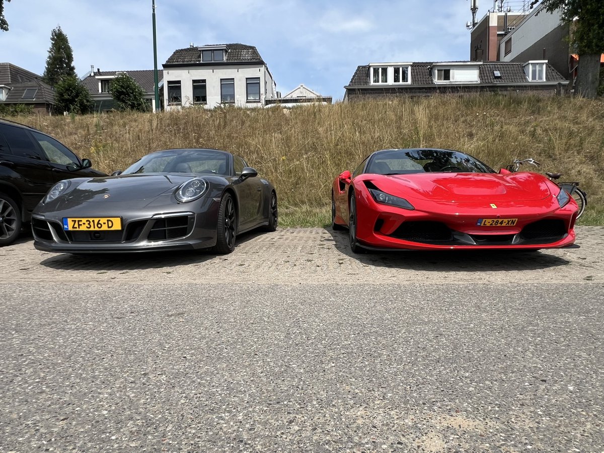 Pauze 😊 Royal Grand Tour 🚘