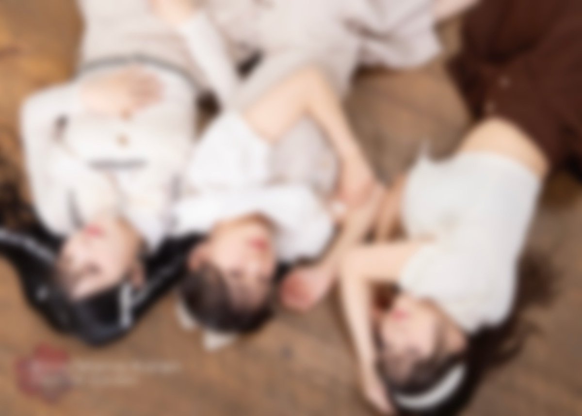 なななんと❣️
毎回大好評のVisual Bookの新作
『CLOVER Garden Visual Book 2025 Summer Issue』
の中身を特別に少しだけお見せしちゃいます😳😏💗
見る用に。展示用に。ぜひぜひお家にお迎えしてください❣️🏠 ✨
#CLOVERGarden #月城莉奈 #白石真菜 #和泉芳怜