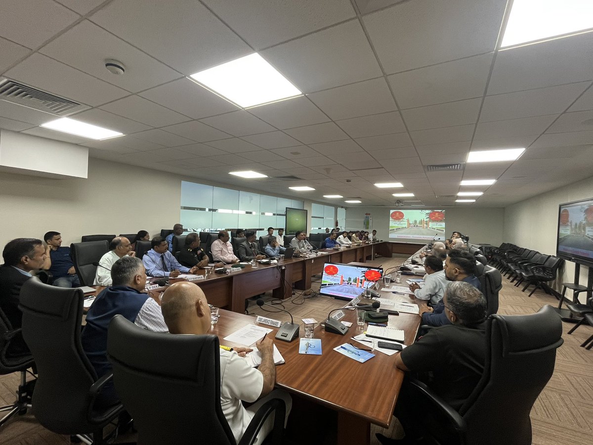MCCIA_Pune's tweet image. Highlights from today’s session at MCCIA with Shri Anantha Govardhan, ADG, DGQA!
Key discussions included:
✅ DGQA initiatives for defence mfg
✅ Self-certification & Green Channel
✅ Indigenization of spares
✅ Open industry-defence dialogue
A strong push for #MakeInIndia…