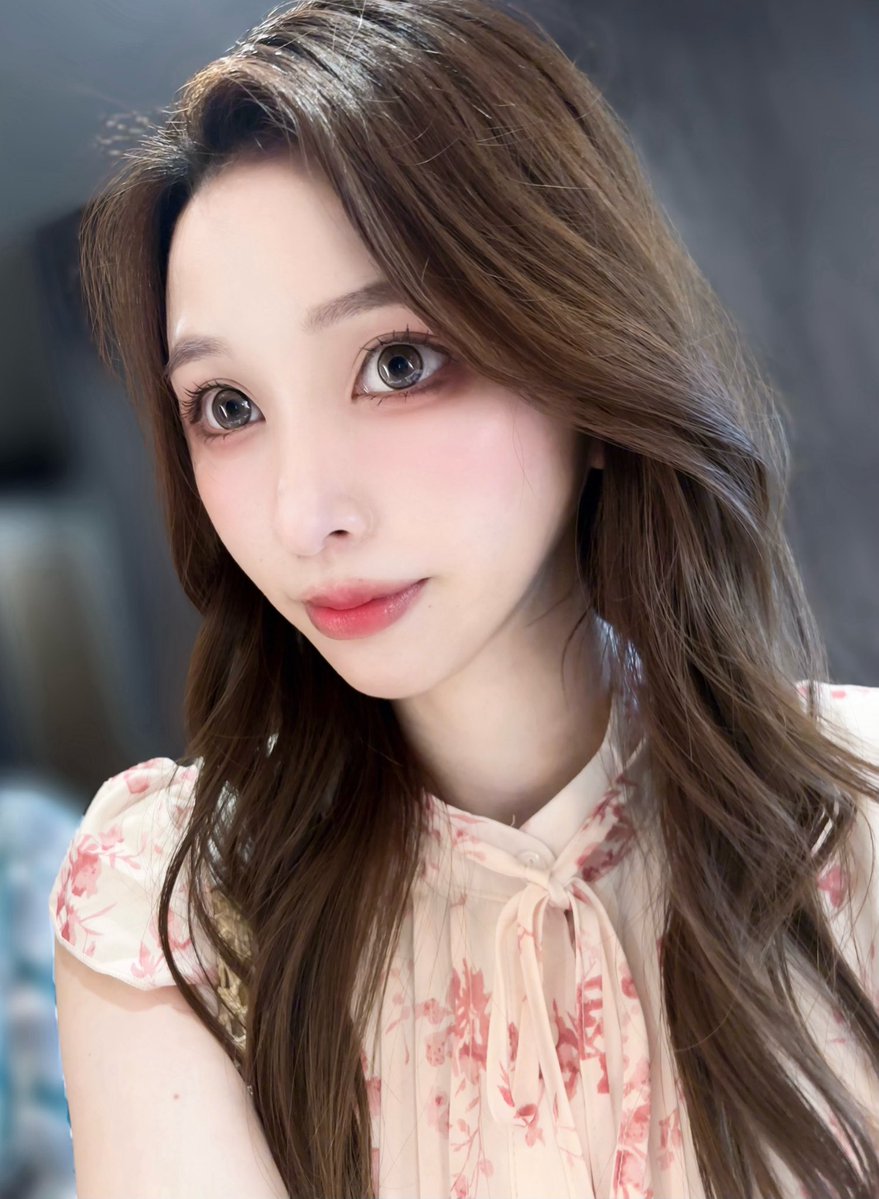 Lilium723's tweet image. CLARINSのウォーターリップステイン#03レッドウォーターとDasiqueピュアウォーターリップグロス #01 コーラルジュースのリップの組み合わせ可愛すぎるᐡ⸝⸝&amp;gt;  ̫ &amp;lt;⸝⸝ᐡ🍑 #今日のメイク