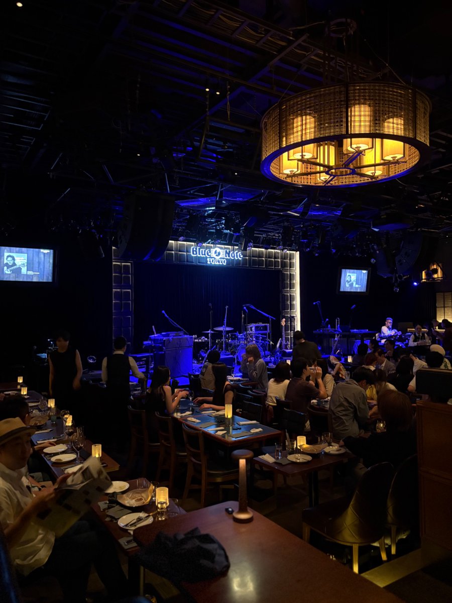 ライブに行った。