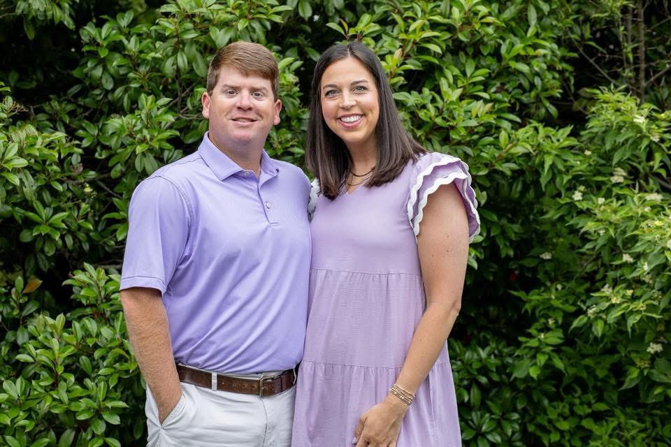 AnnieGoodie's tweet image. Happy birthday to the one who holds us together!! We love you, Andy McGregor!! We are so proud of you and so glad you are ours!! 🥳😘 @_Coach_McGregor