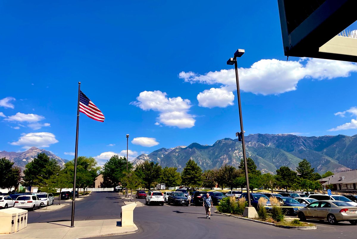 Wasatch Mountains on a beautiful summer day.

⛰️🇺🇸⛰️

#Utah