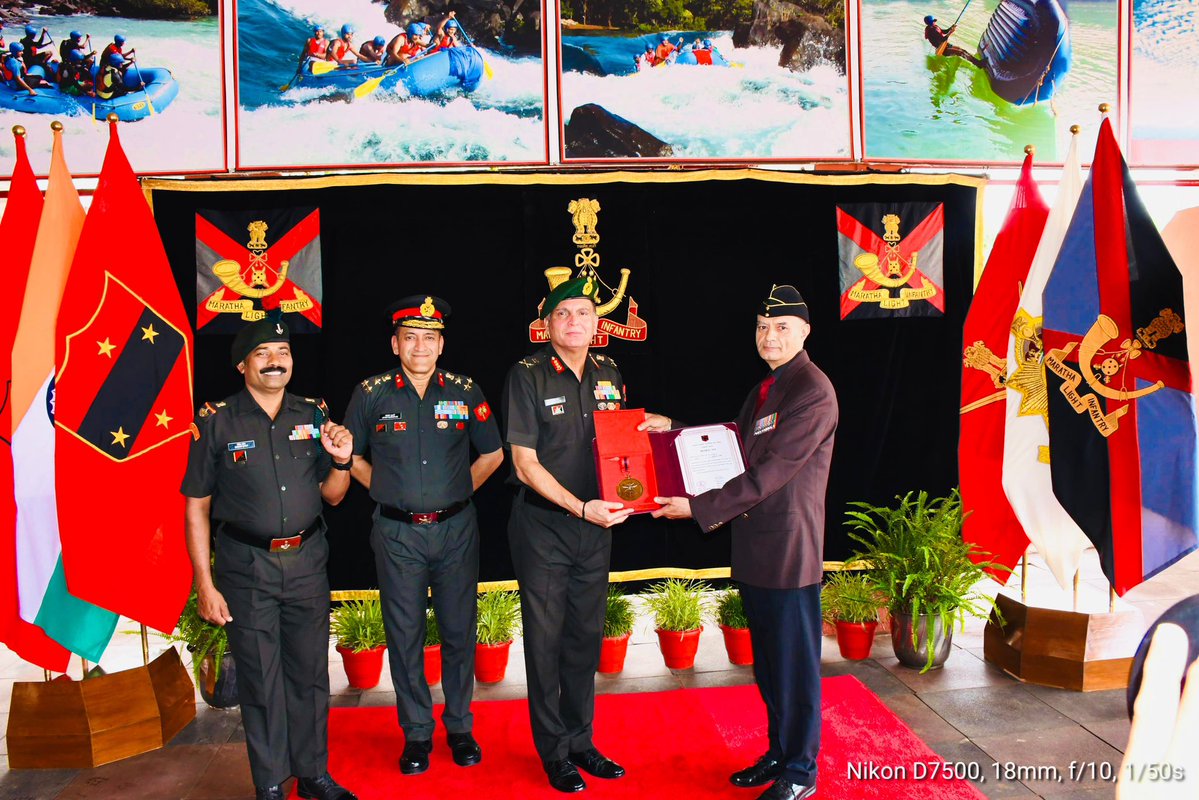 IaSouthern's tweet image. Lt Gen Dhiraj Seth, PVSM, AVSM, GOC-in-C, #SouthernCommand, visited MARATHA LIGHT INFANTRY Regimental Centre at #Belagavi, to review training initiatives and assess the integration of modern practices in military training and soldier development.
The Army Commander was briefed…