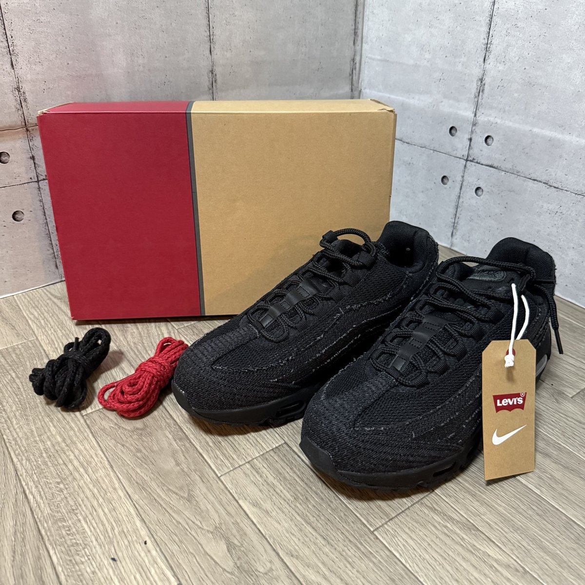 HIKO (@t28sgate) on Twitter photo 実は当たってた👟
【Levi's × Nike Air Max 95 OG "Denim Black"】
先日、不在通知を受け取るまで、気づいてなかったww
<a href="/sivasdescalzo/">sivasdescalzo</a> ありがとうございます😊
#スニーカー好きと繋がりたい #airmax #airmax95 #リーバイス #nike #nikeスニーカー #snkrsgotem #めちゃくちゃ嬉しいw 実は当たってた👟
【Levi's × Nike Air Max 95 OG "Denim Black"】
先日、不在通知を受け取るまで、気づいてなかったww
<a href="/sivasdescalzo/">sivasdescalzo</a> ありがとうございます😊
#スニーカー好きと繋がりたい #airmax #airmax95 #リーバイス #nike #nikeスニーカー #snkrsgotem #めちゃくちゃ嬉しいw