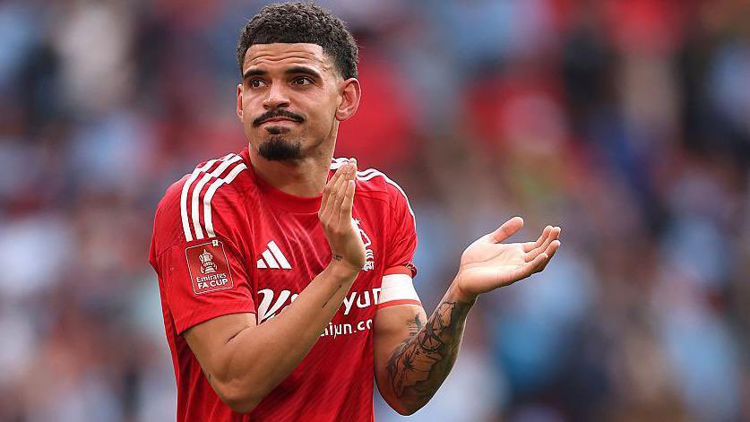 🚨 Morgan Gibbs-White is IN Nottingham Forest’s squad today! #THFC 

[<a href="/ImJamieMartin/">Jamie Martin</a>]