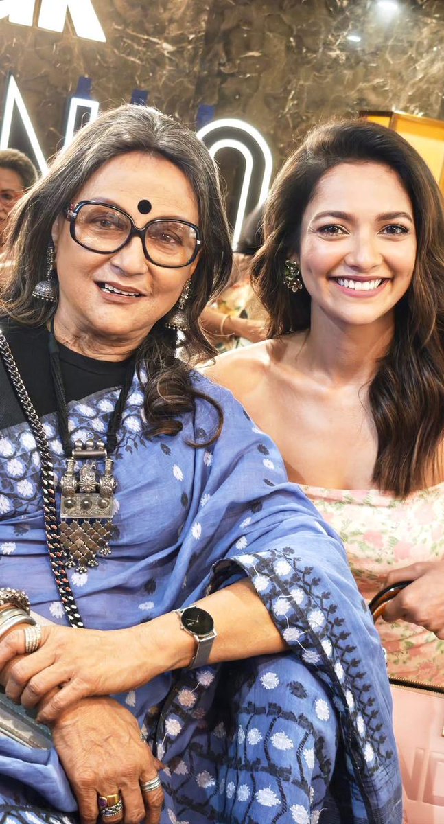 With the OG fashionista and woman of substance!!!
My favourite ❤️😘 Mam