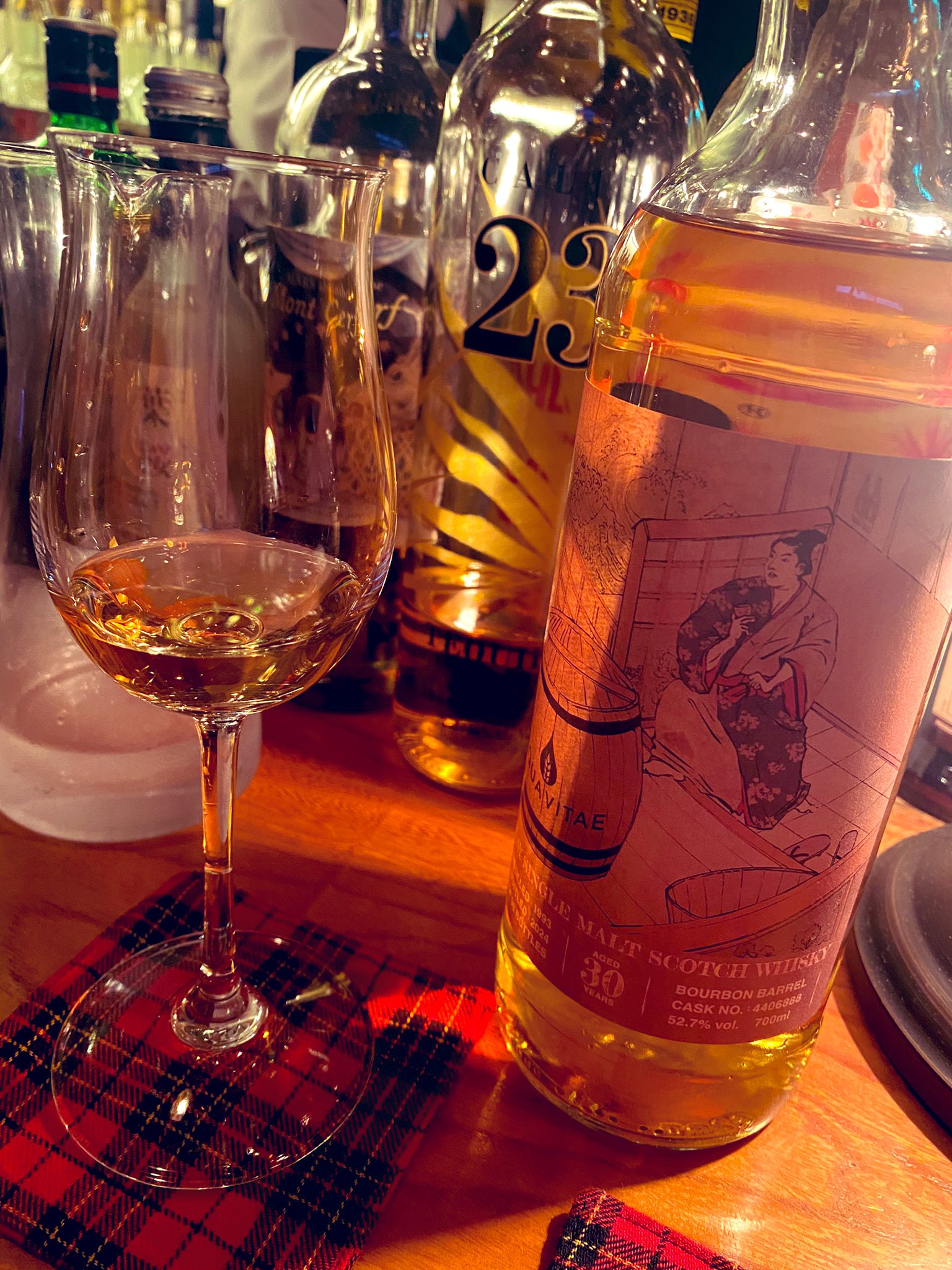 ★断捨離中★激安出品!ブルー丿ン 　WHISKY あ） (@shinanoya_a) / X