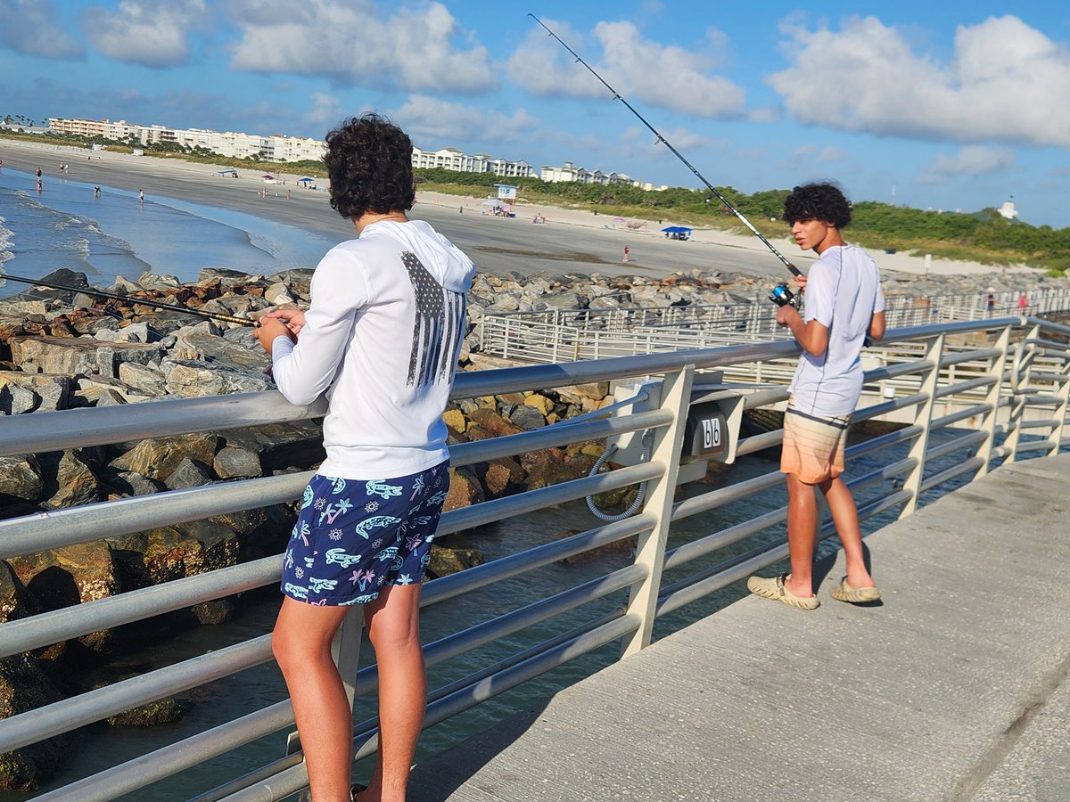 PSchatz9's tweet image. Some pier fishing today 🎣