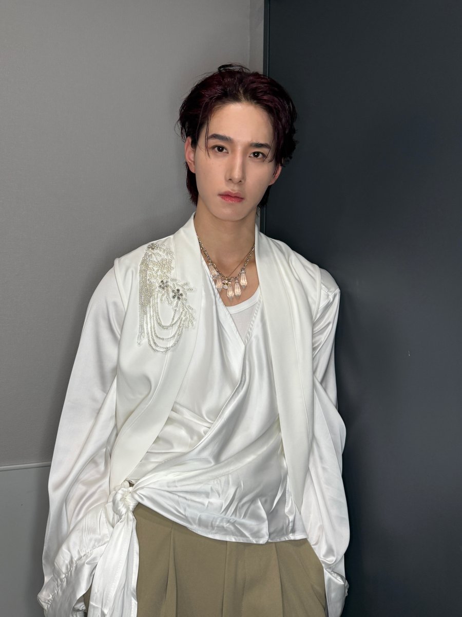 JO1 佐藤景瑚 JO1DERSHOW2024 東京ドーム まとめ売り BIGうちわ 佐藤景瑚 – JO1 GOODS STORE