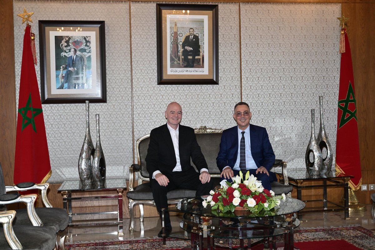 صور وصول رئيس الفيفا السيد جياني ايفانتينو إلى المغرب 🇲🇦 

Pictures of FIFA President Gianni Infantino's arrival in Morocco