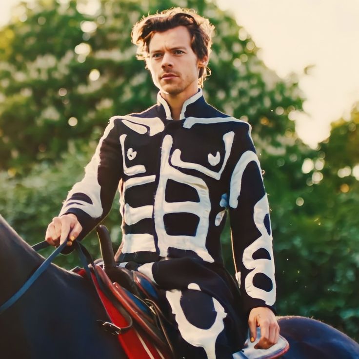 harry Styles pics (@thestylesfandom) on Twitter photo 