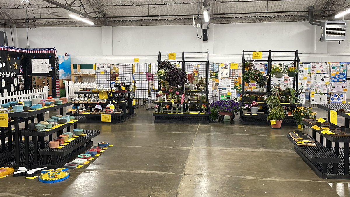 SandersGISA's tweet image. Happy Clark Co. Fair 2025! Come check out all of the FFA Misc Projects constructed by Clark Co FFA members in the Youth Bldg! @OhioFFA @FFA_GISA