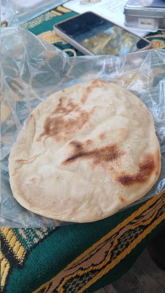 ahmd_mhna19696's tweet image. Bread is a dream, pure water is a wish, and food is a miracle. Bodies wither in silence, and hunger ravages souls. Gaza is dying. Save what's left, help us, donate, dear
chuffed.org/project/117684…