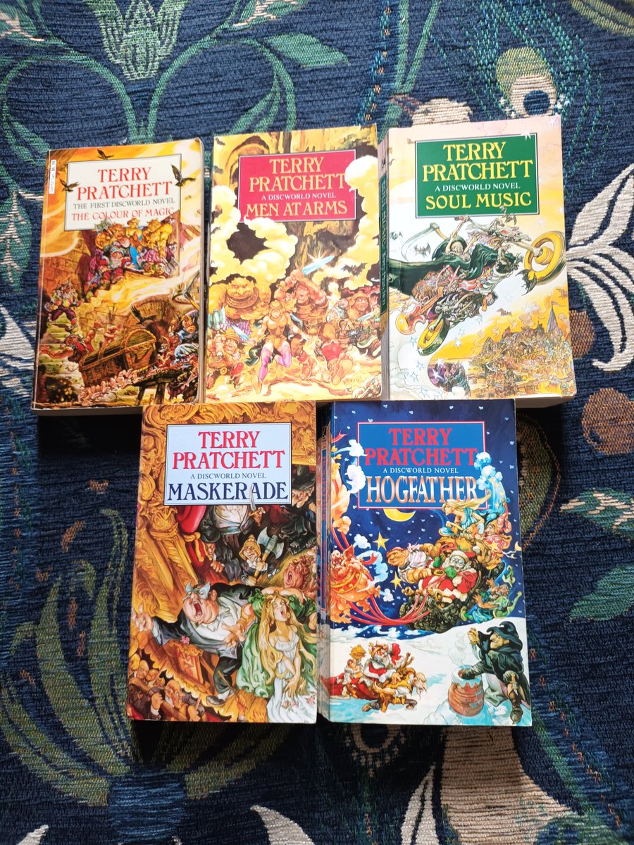 So, one of my local antiques centres has a lot of second-hand books. It turns out that this includes almost an entire Discworld collection.
I helped myself to 5 paperbacks just so that I can have every Josh Kirby cover for my collection to make it feel a bit more uniform.