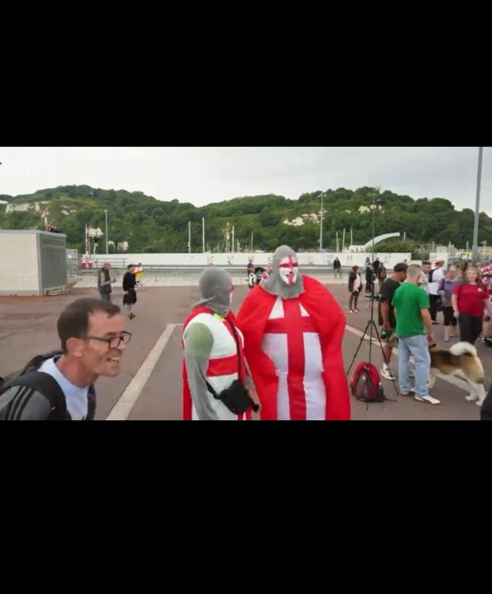 Parody_PM's tweet image. The Great British Protest by 'patriots' today at Dover Beach:
How it started How it's going