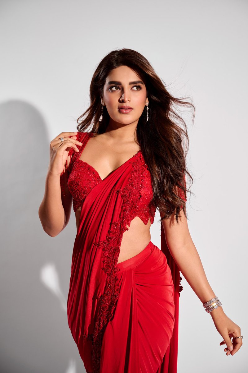 AgerwalNidhhi's tweet photo. ❤️🧿❤️ #HariHaraVeeraMallu https://t.co/WezMzvWtQM