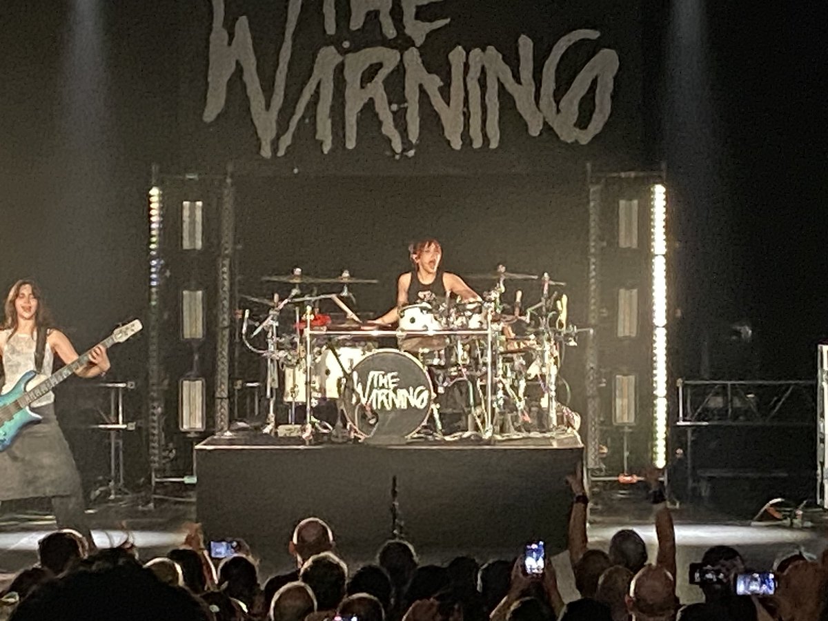 Worsel96's tweet image. Summer concert series NYC edition. Rolled up with my twin to Times Square to see The Warning at The Palladium. Awesome show.