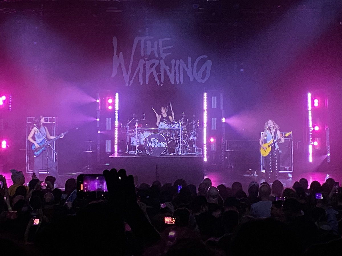 Worsel96's tweet image. Summer concert series NYC edition. Rolled up with my twin to Times Square to see The Warning at The Palladium. Awesome show.