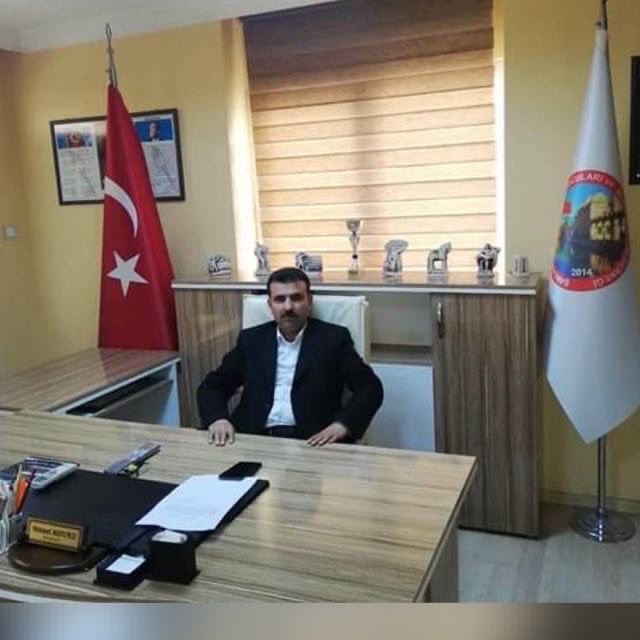 Mehmet Koyuncu (@mehmetk86057362) on Twitter photo DEDAŞ, Şanlıurfa'da tarımı bitirmek için ellerinden geleni yapıyor!
Elektrik kesintisi yüzünden tarlasını sulayamayan çiftçilerin emeği heba oluyor.
Bir an önce DEDAŞ zulmüne çözüm bulunsun! Mahsuller kuruyor. elektrik
<a href="/TCEnerji/">T.C. Enerji ve Tabii Kaynaklar Bakanlığı</a> <a href="/TCTarim/">T.C. Tarım ve Orman Bakanlığı</a> <a href="/hasansildak/">Hasan ŞILDAK</a> DEDAŞ, Şanlıurfa'da tarımı bitirmek için ellerinden geleni yapıyor!
Elektrik kesintisi yüzünden tarlasını sulayamayan çiftçilerin emeği heba oluyor.
Bir an önce DEDAŞ zulmüne çözüm bulunsun! Mahsuller kuruyor. elektrik
<a href="/TCEnerji/">T.C. Enerji ve Tabii Kaynaklar Bakanlığı</a> <a href="/TCTarim/">T.C. Tarım ve Orman Bakanlığı</a> <a href="/hasansildak/">Hasan ŞILDAK</a> 