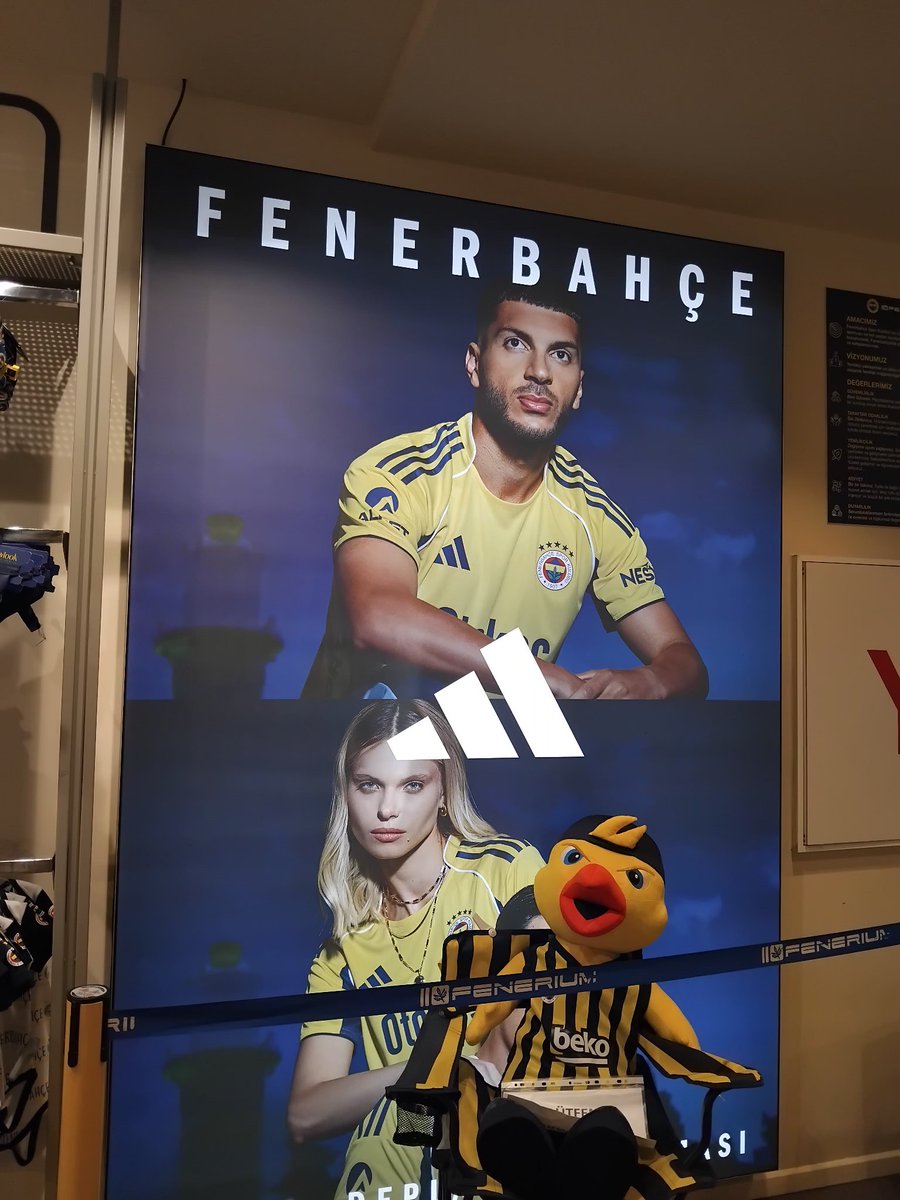 gldestebengi's tweet photo. 💛💙🫶🏻💛💙

#DünyaFenerbahçelilerGünü https://t.co/0h9zF1fGvw