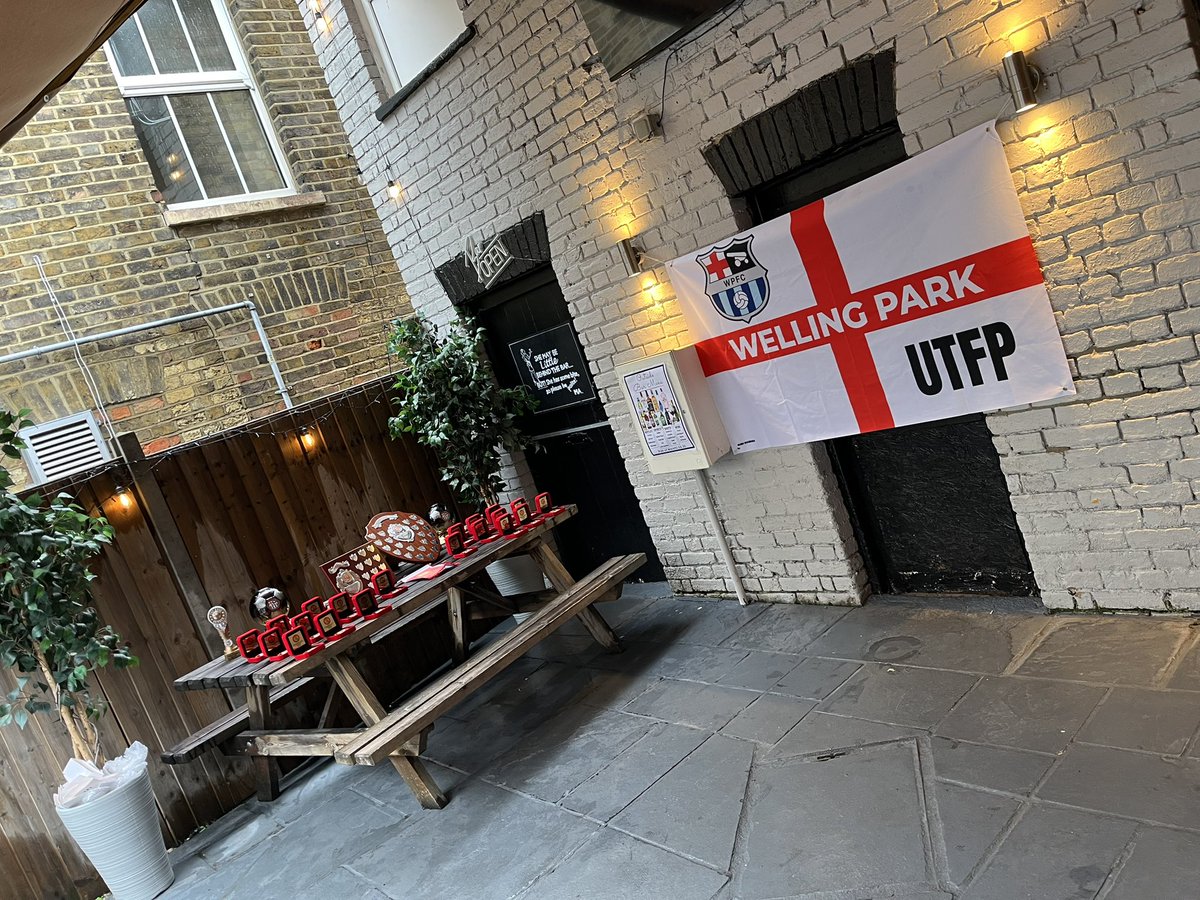 WellingParkSun's tweet image. End of season booze 🍺🏆🏆