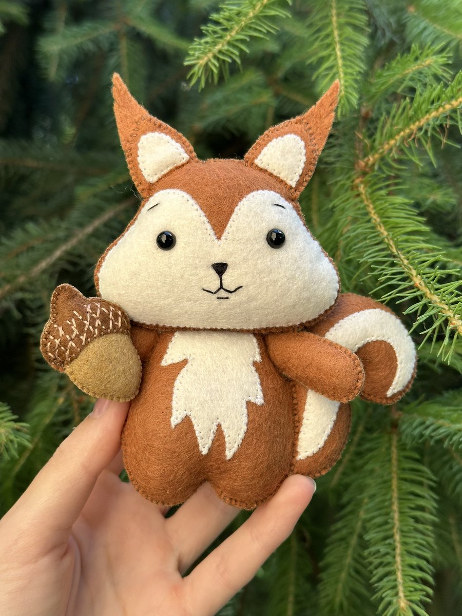 Catyunya_'s tweet image. Hi! I'm Kateryna from 🇺🇦 Ukraine, and I bring animals from all over the world to life – in the form of handmade felt toys!
🐿️ Over 50 unique toys
🤎 Carefully handcrafted
🌍 Worldwide shipping with love
📩 Message me to view the catalog or order a custom creation!