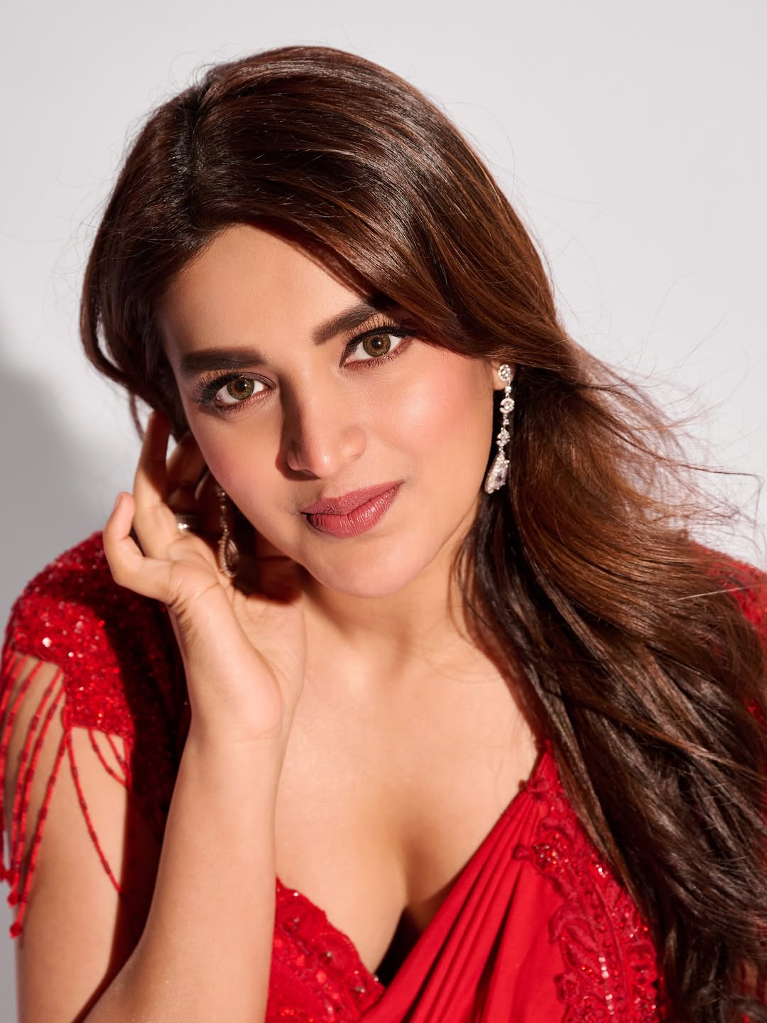 GwOMefgbMAAH0N2?format=jpg&name=large