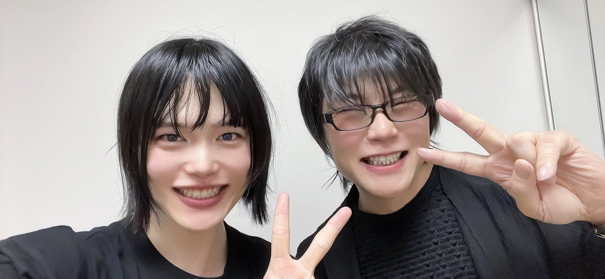 yuusuke_0523's tweet image. #アニメまほやく_イベント
中央の国!
ほらオズ、ここ空いてますよ!
今は一旦埋めますね!
森川さんも一緒に撮ってくださった!
ほんと、ずーっと楽しかったなぁ。
