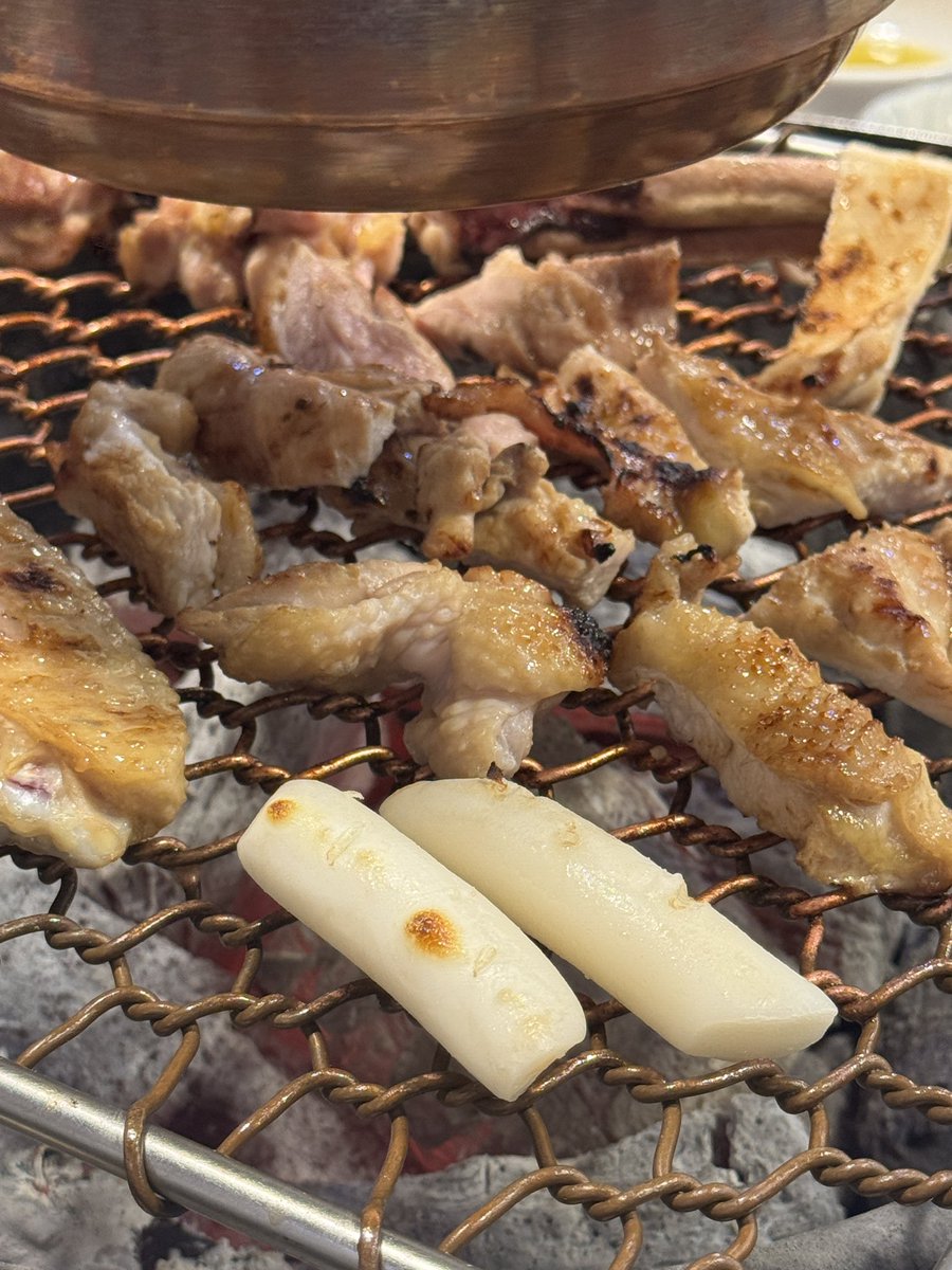 absencenice's tweet photo. 복날을 맞아 닭구이를 머것슴다 https://t.co/lzp36d23eJ