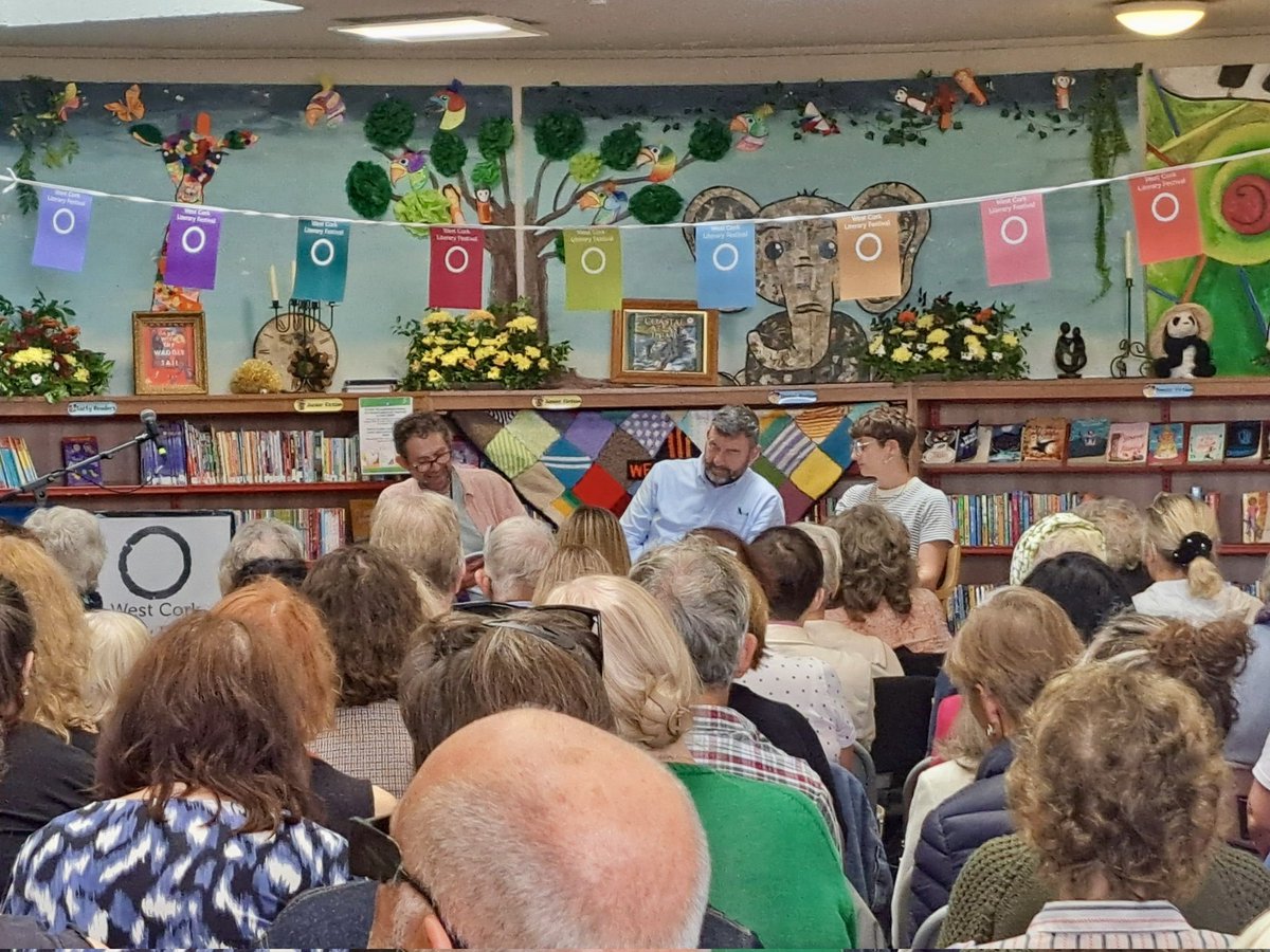 paul_mc_veigh's tweet image. I had a wonderful time in Bantry this year teaching my very talented class and my event with Ross Raisin where Bantry Library was packed to the doors! I also saw excellent events and had great fun with my festival buddy @ruthpadel - thx @wcorklitfest