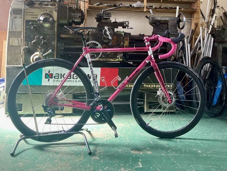 tdk8823's tweet photo. オーダーしてから約10ヶ月
ついに完成！
#nakagawacycleworks https://t.co/SVRrQ80mT2