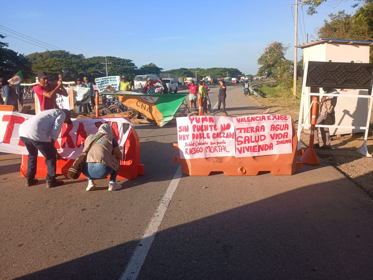 🏃🏻‍➡️La marcha de las familias campesinas en Valencia de Jesús, Valledupar, refleja una lucha significativa por el acceso a la tierra y los derechos agrarios. Este tipo de movilización busca visibilizar las problemáticas que enfrentan los campesinos,