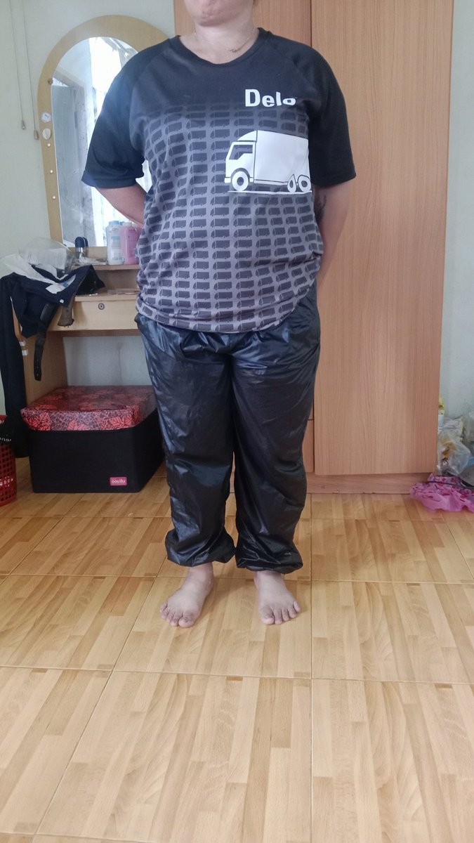 windpantsnew's tweet photo. แฟนใส่โคตรเสียวเลย https://t.co/pSRa9hoQhT