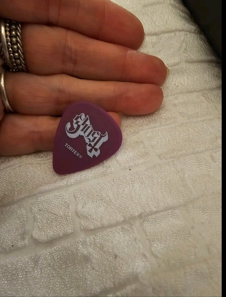 Trash_Ghost18's tweet photo. I went to Ghost last night in Pittsburgh. They truly put on an amazing show. 

Thank you too Richie who helped me when I got sick in the pit and was so incredibly nice about it. And thank you for the pic!:) #thebandghost #ghost #Pittsburgh #Ritual https://t.co/SARipyvXSd
