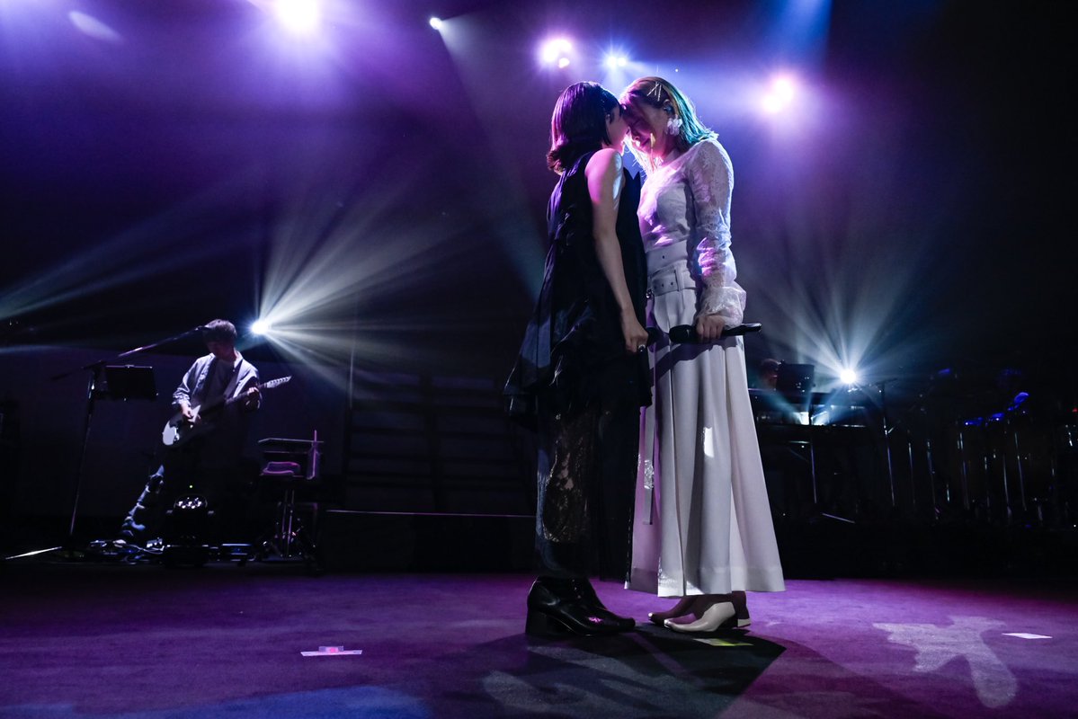 pokapokaion's tweet image. ♨️ Poka Poka Ion Stage ♨️
⋰
#ぽかぽかイオン
1st LIVE「Re : me & you」
Poka Poka Ion Stage🎤
ご来場いただいた皆さま、
ありがとうございました🖤🤍
⋱
皆さんと一緒に過ごした時間が、
心にずっと残りますように…🌙✨
#東山奈央 #安野希世乃