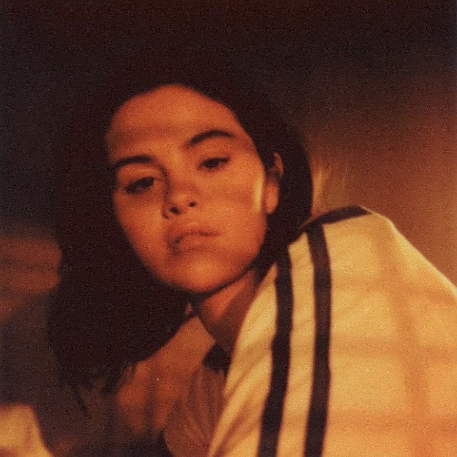 selgomezdata's tweet image. “Ojos Tristes” (127M) surpassed “Souvenir” (125M) and is now Selena Gomez's 2nd most streamed non-single on Spotify.