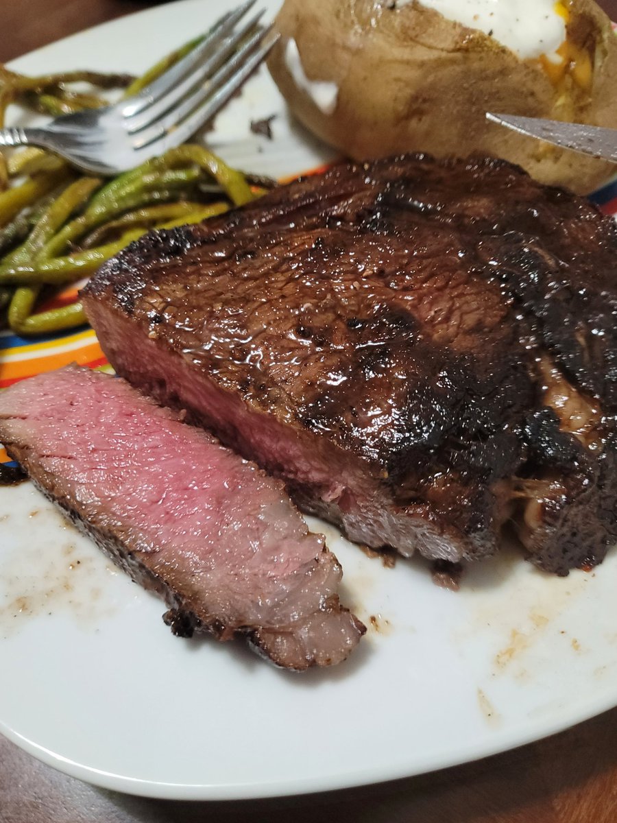 CryptoYarbro's tweet photo. @Cakezilla_again Pro tip: get the sear on the steak on each side, then in goes the butter and garlic and herbs and baste the steak as it finishes. https://t.co/jFq252Mi0o