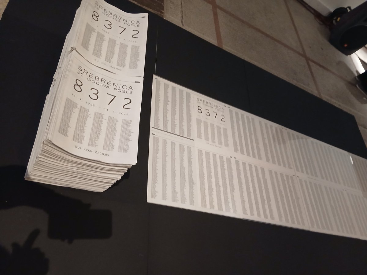natasakandic's tweet image. Pomen žrtvama genocida, SVI KOJI ŽALIMO, posle objavljivanja u Danasu 11. jula, postavljen je na izložbi u Centru za kulturnu dekontaminaciju u Beogradu. Rad Darije Sr. Radaković.