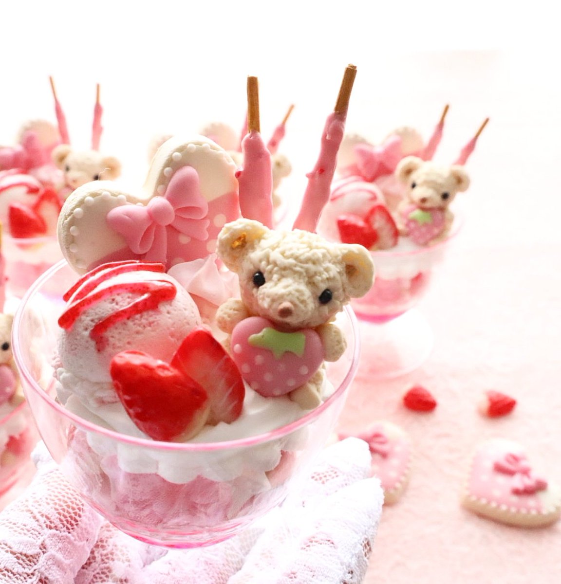 MilkybowY's tweet photo. クラマケなごや @CRAFTMARKET6
に出展します。

☆出展日 8/2(土)
☆場所 ポートメッセなごや第3展示場
☆ブース118
☆出展者 milky bow　

粘土で作ったお菓子とリボン作品達💕を販売いたします。

#クラマケ07RP
#クラマケ07 https://t.co/hSxg5ow1l4