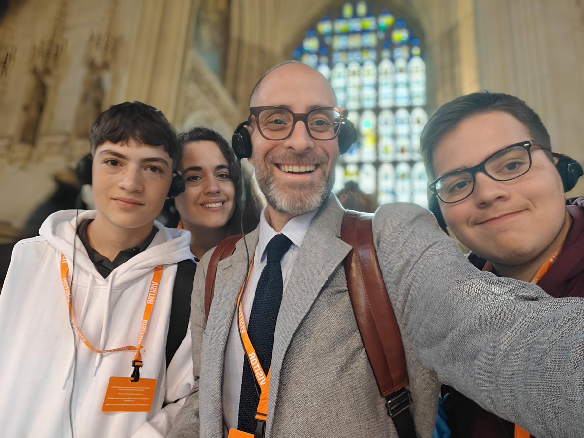 EpshtainItay's tweet image. Nothing says summer holidays just quite like taking the family to Parliament...