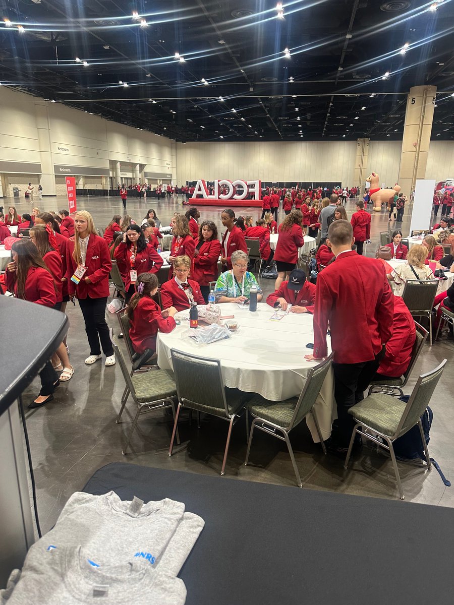 NRSForg's tweet image. With over 200 pledges received, we took more steps to safer roads all summer at The National Leadership Conference hosted by FCCLA.
#FCCLA #NRSFsquad #SafeDriving #ResponsibleDriving #NRSF