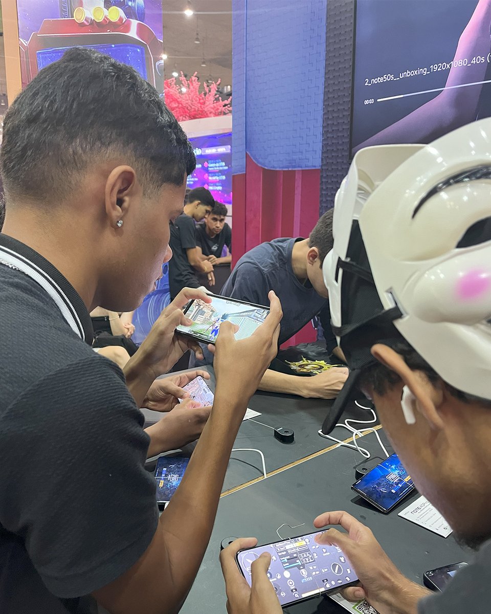 O #Sana2025 está sendo incrível! 🔥

Vários jogadores já passaram pelo nosso estande e puderam jogar PUBG MOBILE, participar de torneios e ainda ganhar brindes irados! 🎁 

O evento vai até amanhã, dia 20! Adquira o seu ingresso no perfil do Sana! 😉

#PUBGMOBILEBR