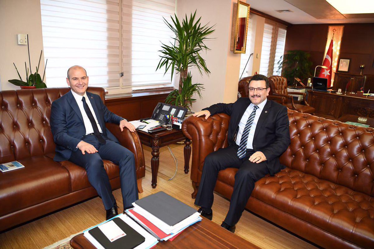 Önceki dönem İçişleri Bakanımız, TBMM İçişleri Komisyonu Başkanımız, İstanbul Milletvekilimiz ve şehrimizin evladı Sn. Süleyman Soylu’ya yönelik suikast hazırlığında bulunan DHKPC’li teröristler, güvenlik güçlerimizce yakalanarak tutuklandı…

Rabbim, ülkemiz üzerinde haince plan